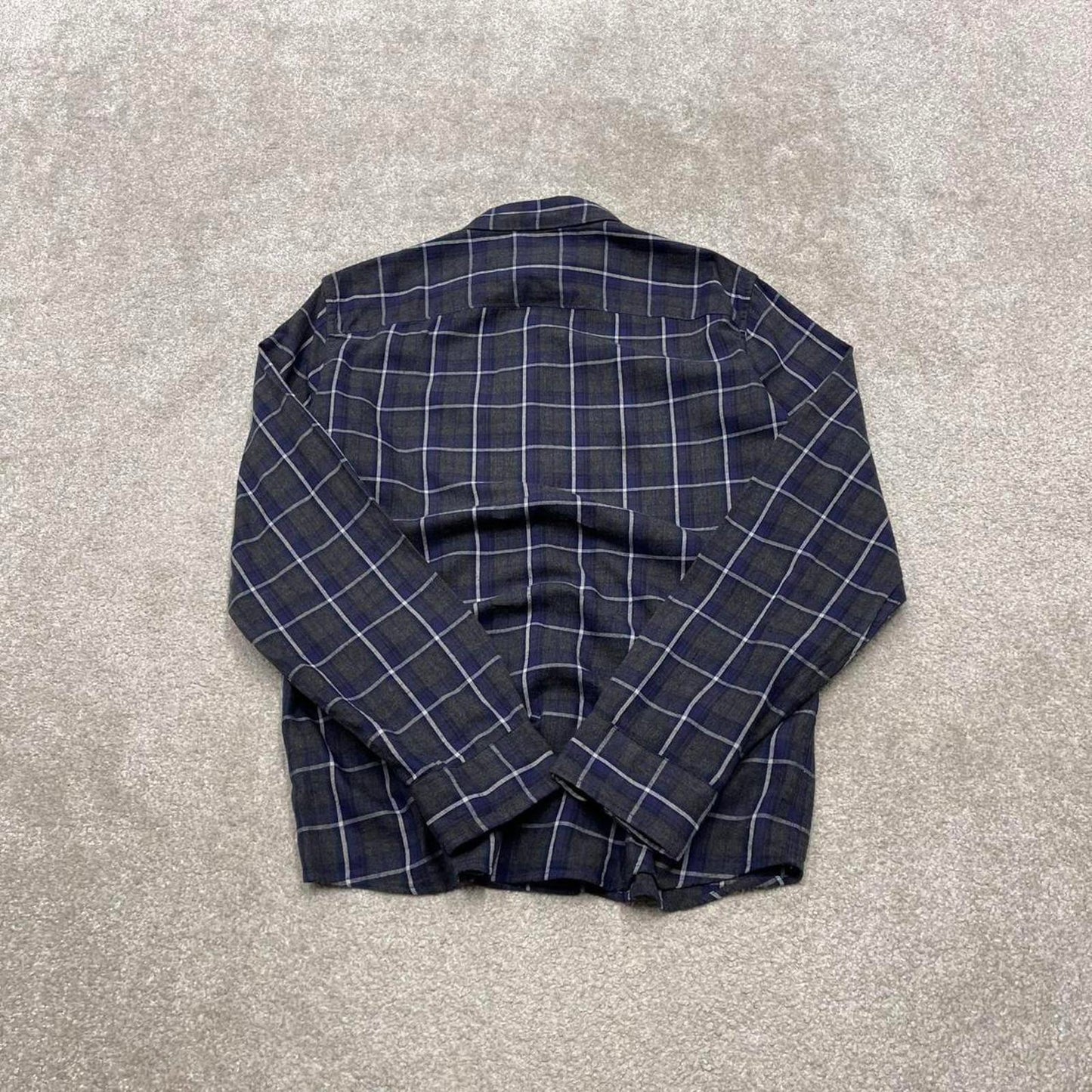 Checkered plaid flannel shirt autumnal XL grey APT. 9 men's long sleeve button up y2k style