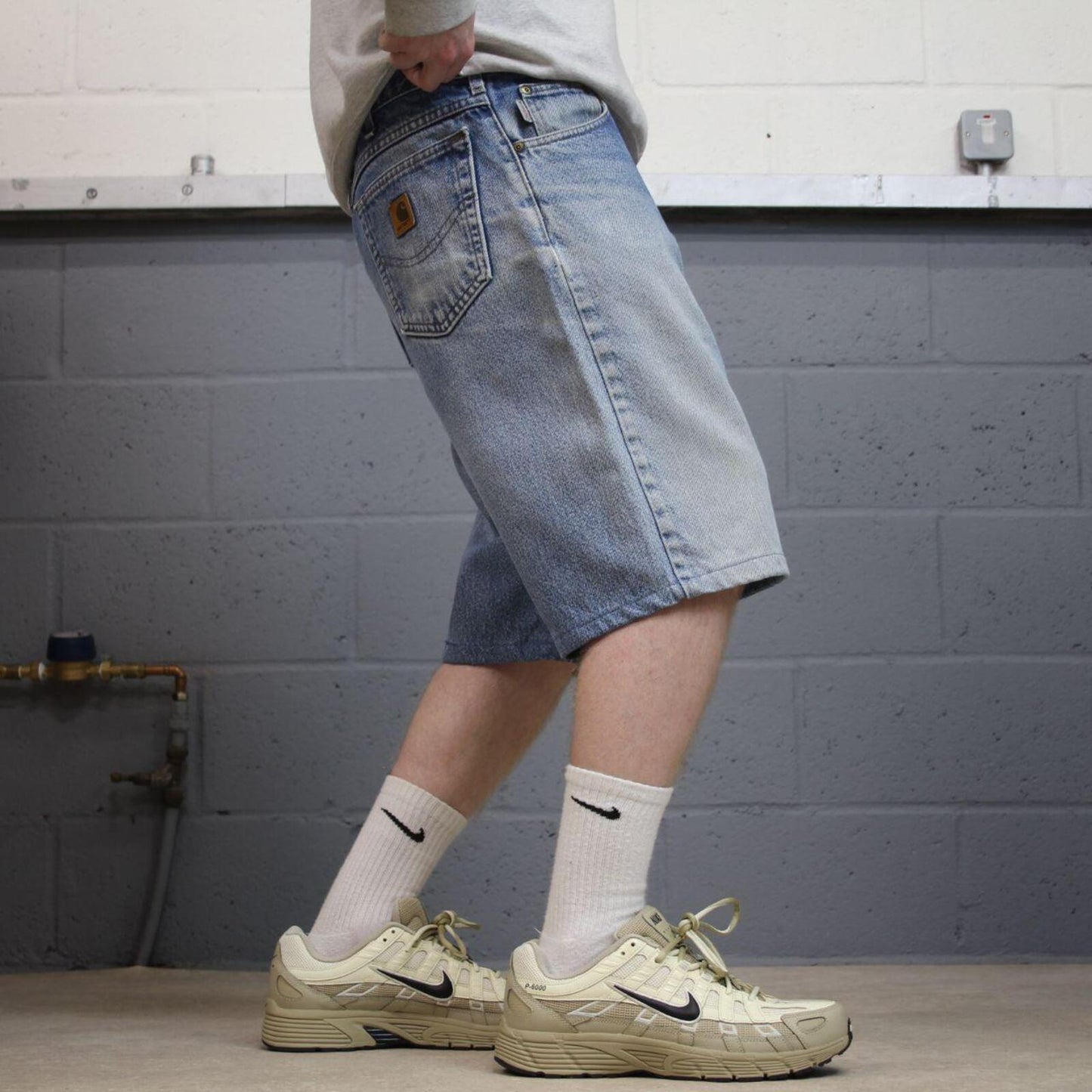 Carhartt denim shorts y2k faded blue Loose skater style work jorts