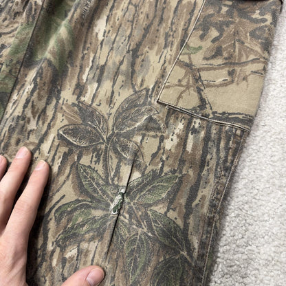 Cabela's Realtree camo cargo pants Y2K khaki camouflage pattern outdoors hunting utility trousers