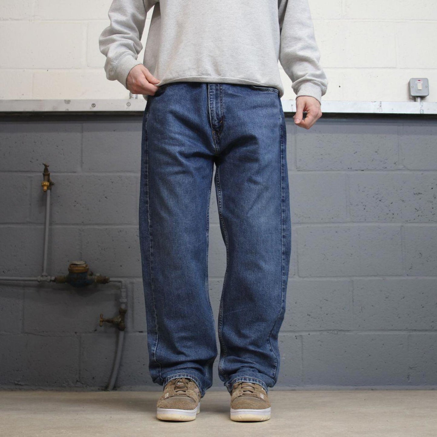 Levis 505 jeans y2k 90s style W38L30 red tab logo 5 pocket navy blue denim pants skater