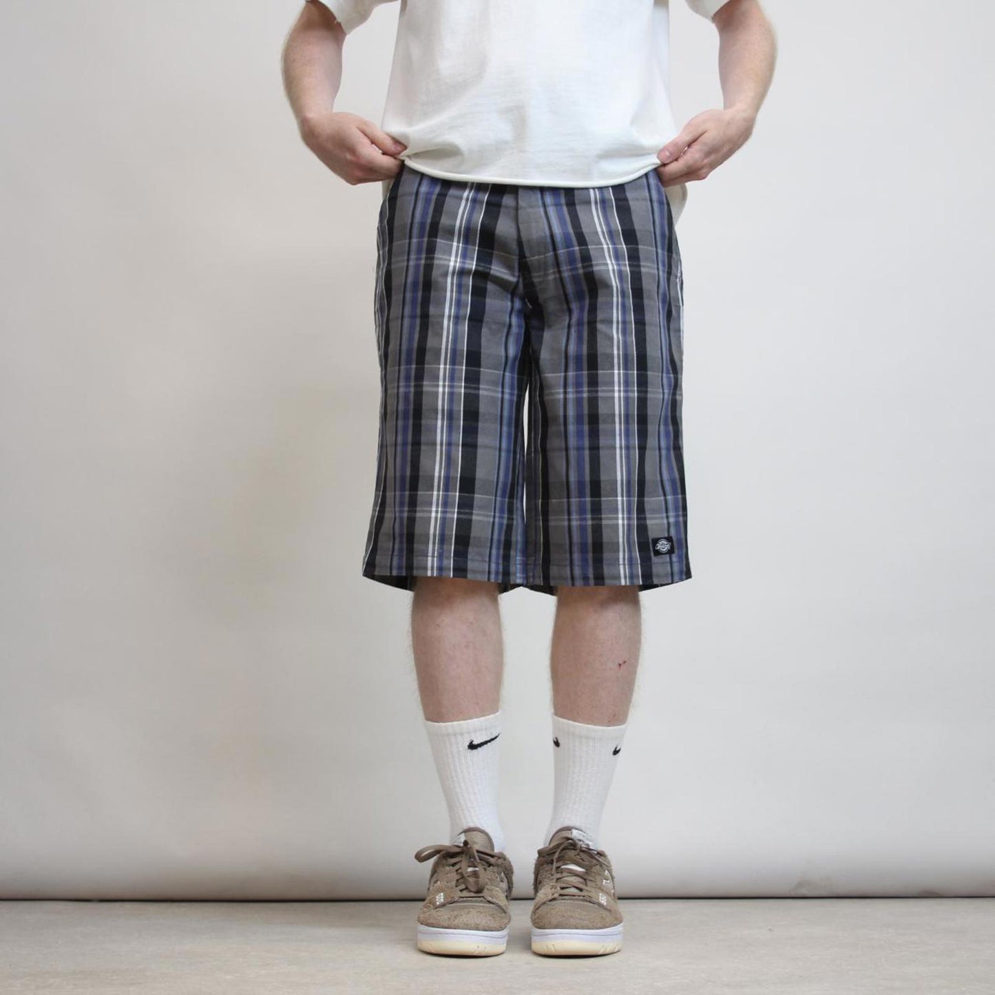 Checkered Dickies carpenter shorts W32 loose skater style chino cargos