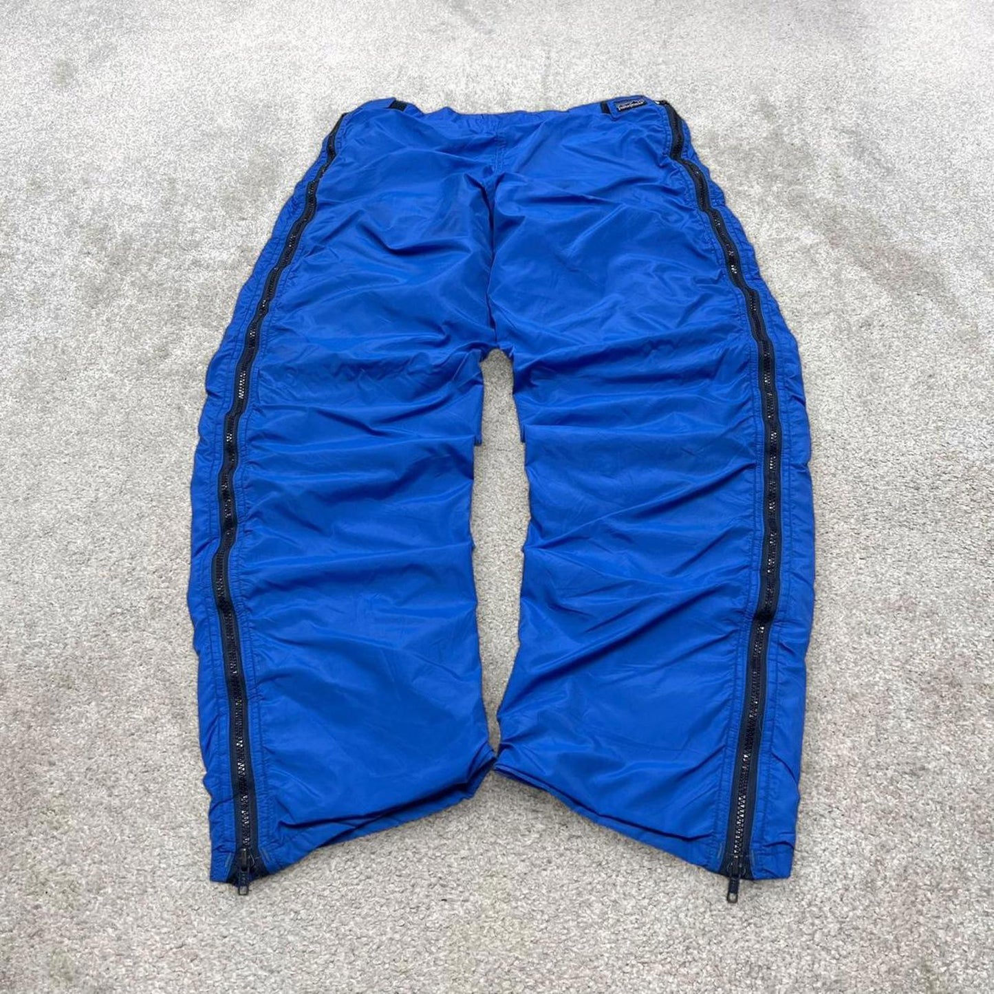 Blue Patagonia tracksuit bottoms Large y2k style technical fleece lined hiking trousers outdoors