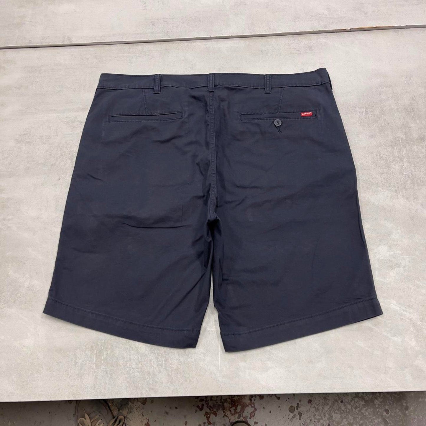 Navy Levis XX Chino shorts W38