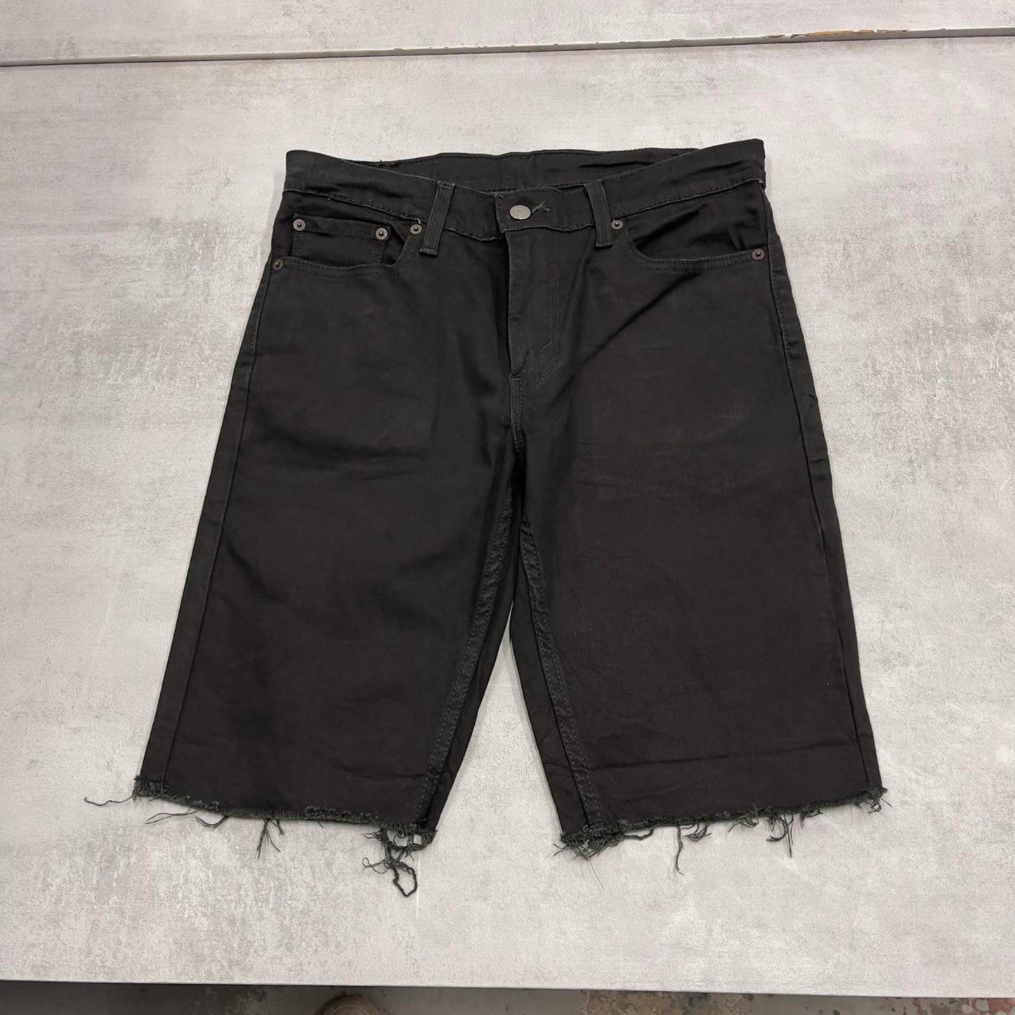 Mens Levi’s jorts W30
