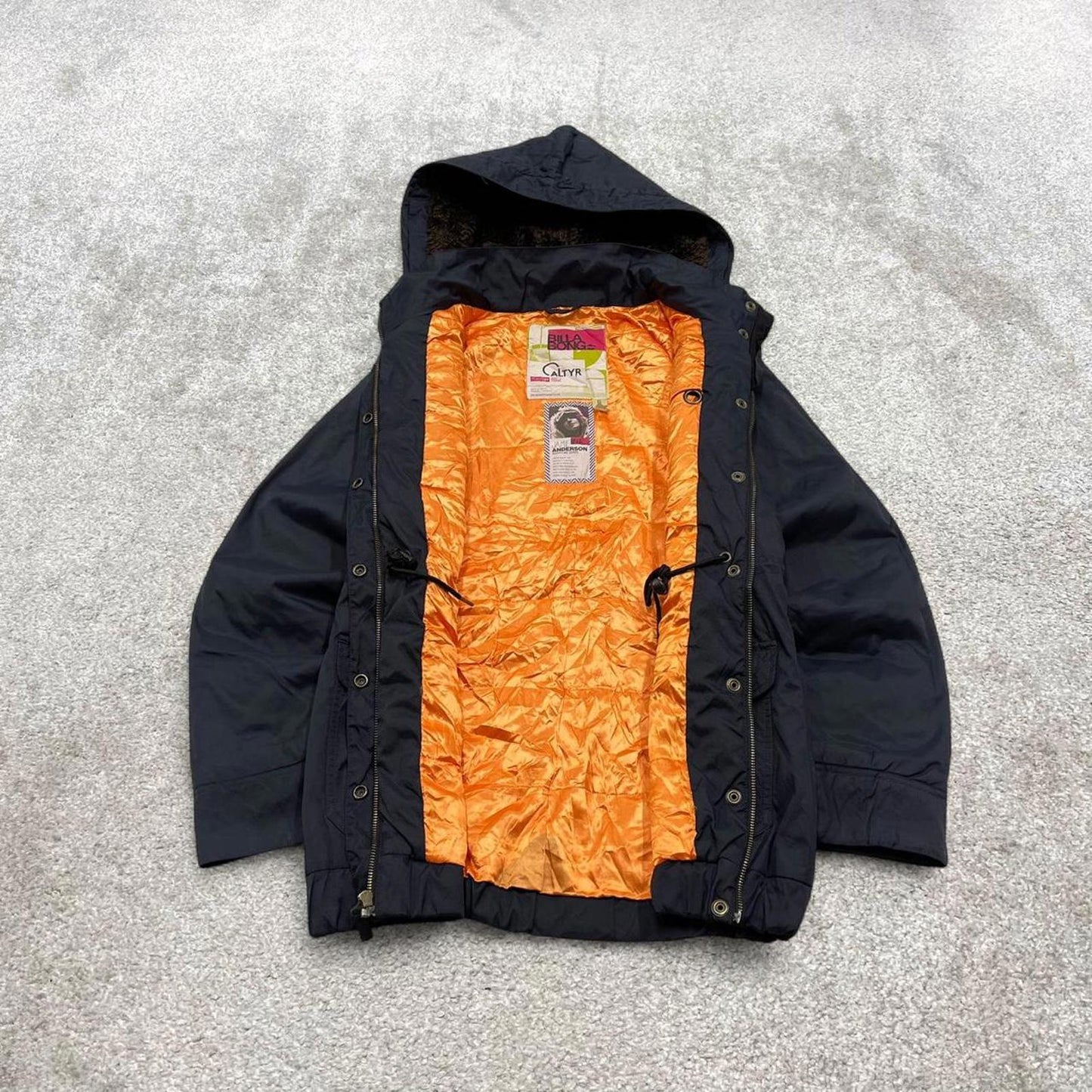 00s Billabong technical parka jacket S women's y2k style black hooded coat winter