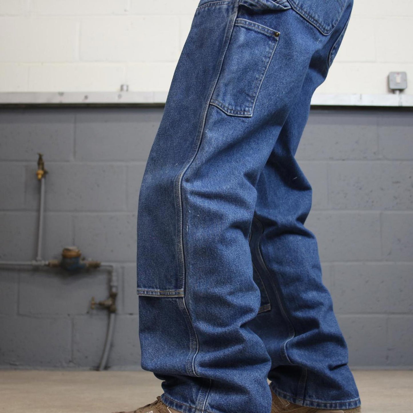 Blue Denim Carhartt double knee carpenter jeans W31L32 90s style thick denim loose leg cargos