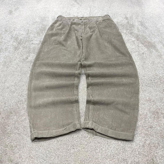 Vintage baggy pleated corduroy trousers wide wale beige Ivy Crew W34L30 loose jumbo cord pants 90s