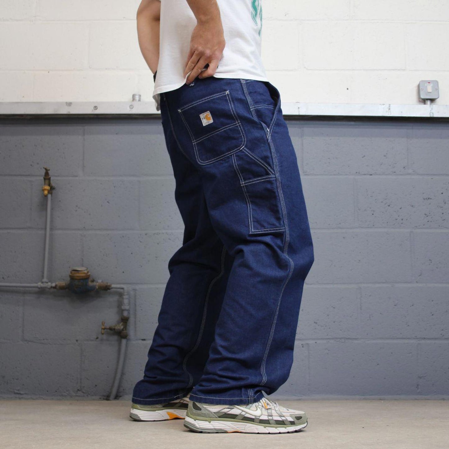 Mens Carhartt FR carpenter jeans W36L32 blue denim loose 90s style cargos