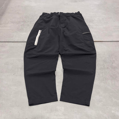 Black Nike trackies W38 loose y2k floaty leg joggers embroidered logo gym wear tracksuit bottoms