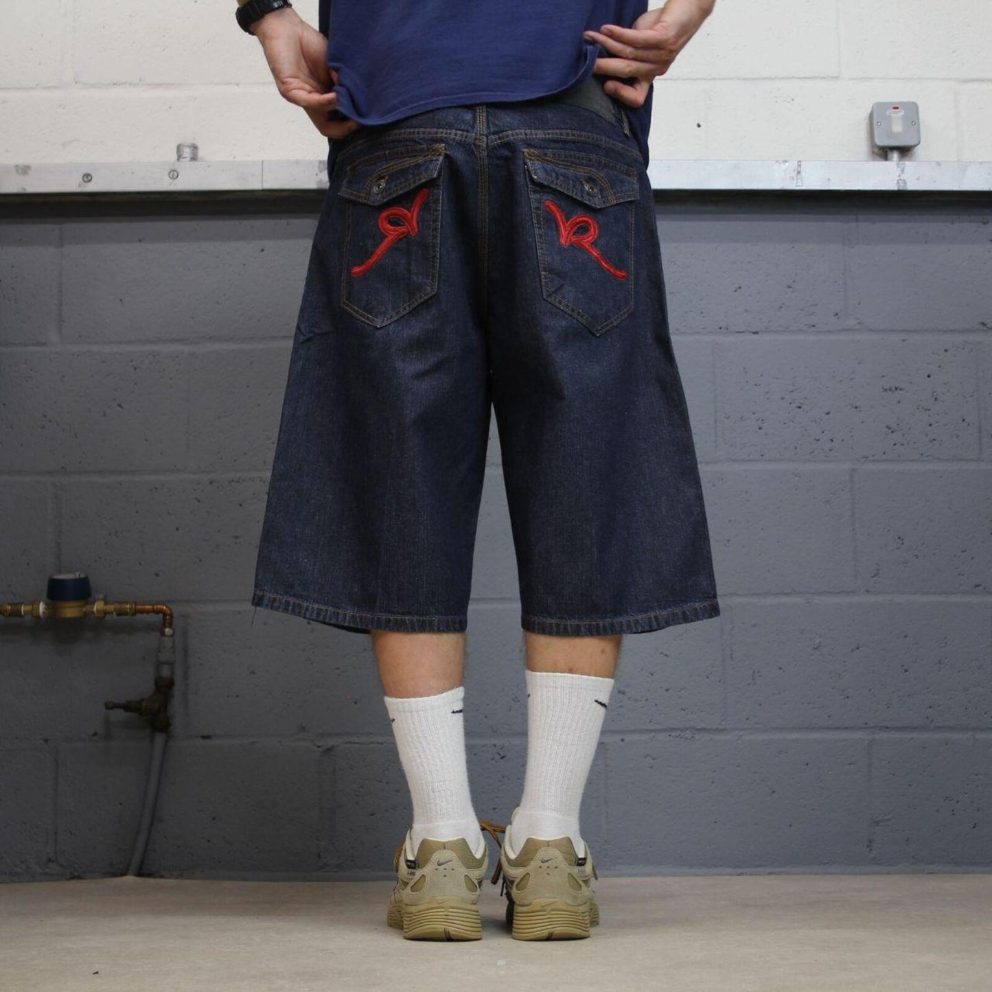 Rocawear baggy denim shorts y2k embroidered navy Long skater surf style jorts