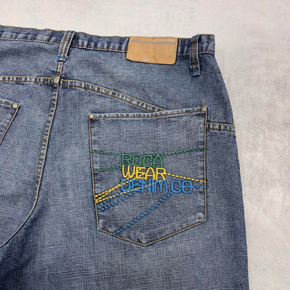 Baggy Rocawear skate jorts W40 long wide leg 90s style skater shorts embroidered design