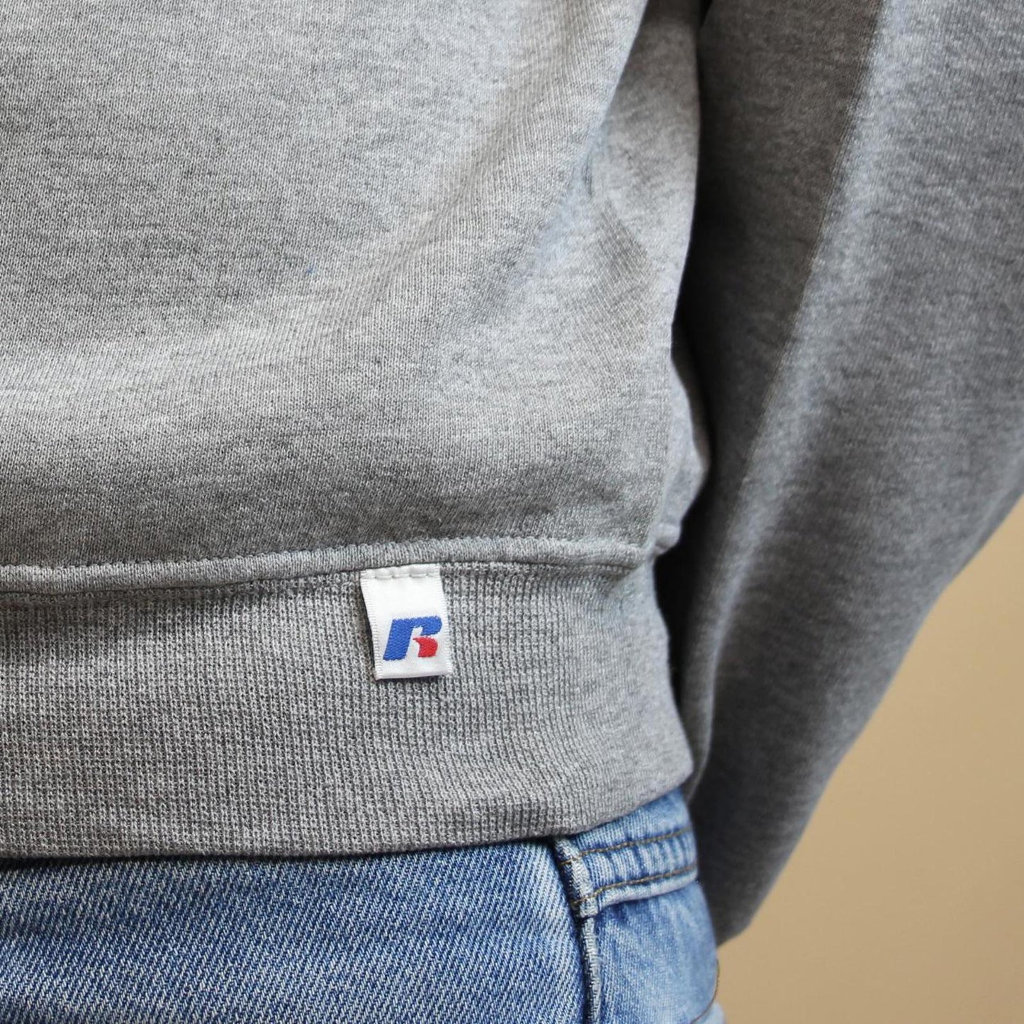 Grey vintage Russell sweatshirt S