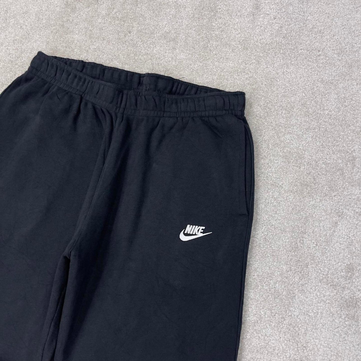 Black Nike joggers XL Swoosh logo y2k style sportswear track pants straight leg