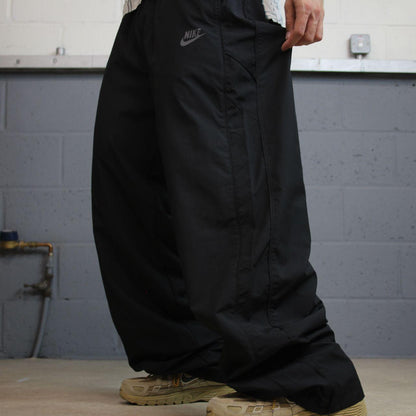 Y2K Nike baggy tracksuit bottoms black wide leg XXL lined casual swoosh logo track pants
