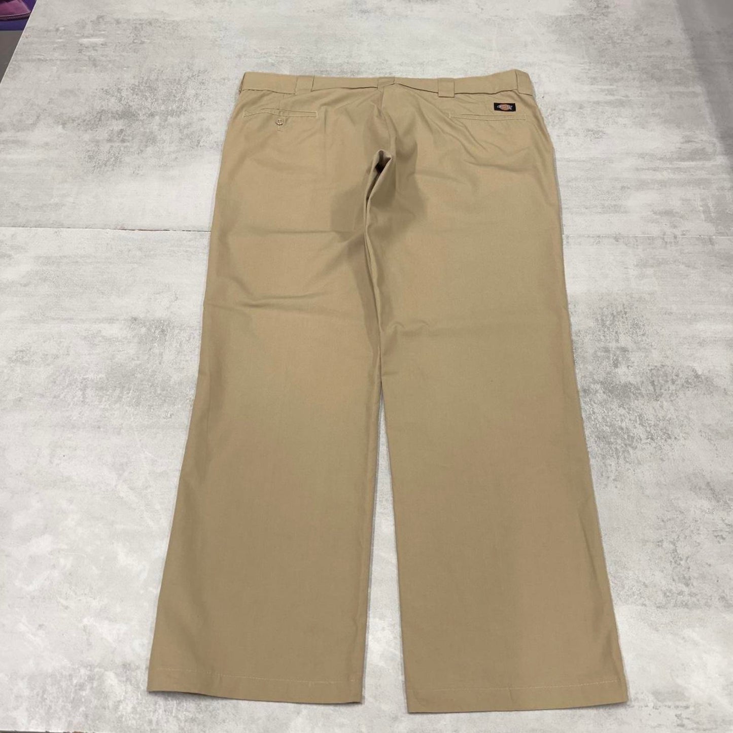 Vintage Dickies chino work pants W42L32 Khaki 90s skate style workwear trousers slim straight casual