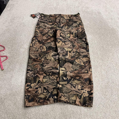True Timber camo cargo pants Y2K khaki Medium Water resistant camouflage pattern utility trousers