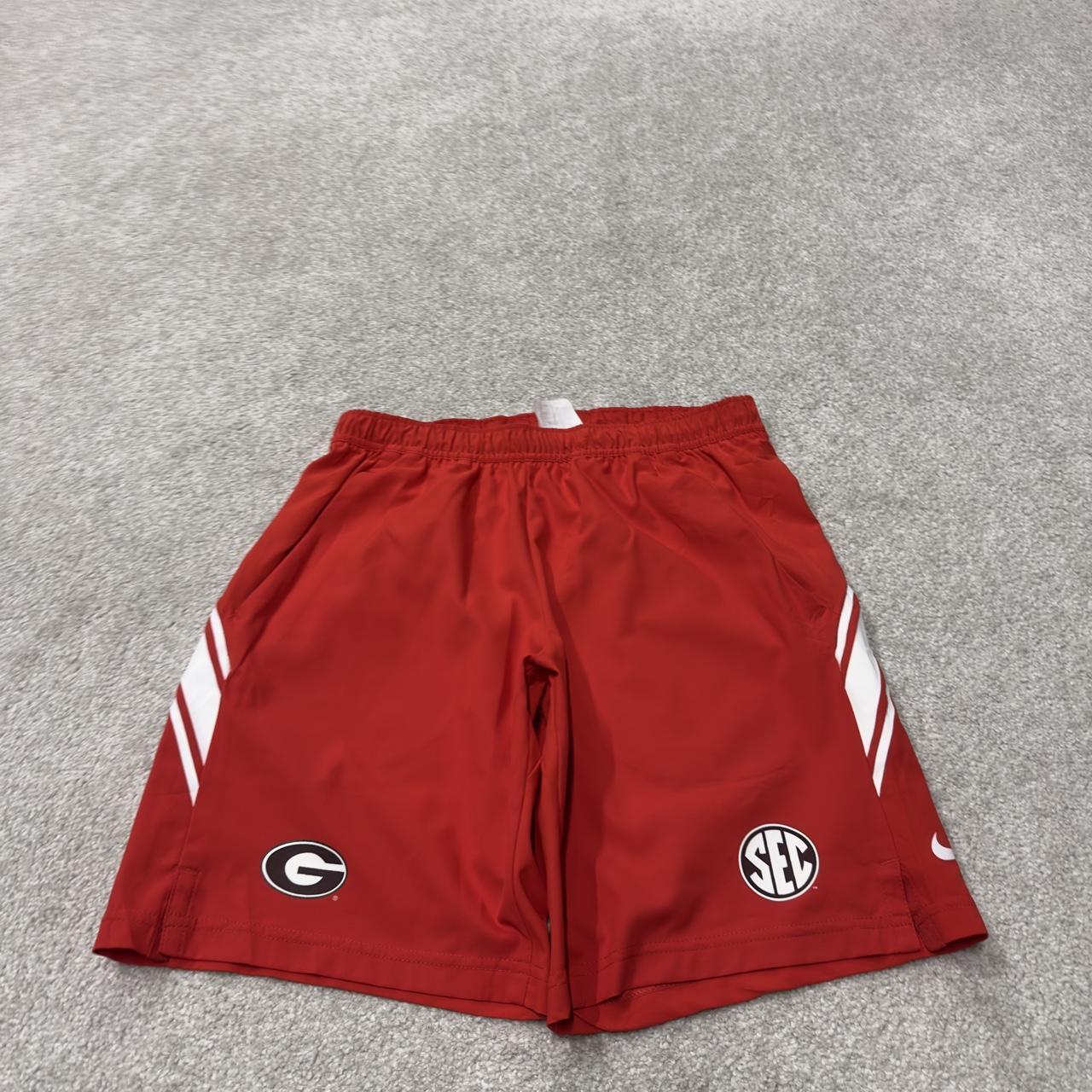 Nike sports shorts y2k black red Dri-Fit comfy floaty summer gym shorts