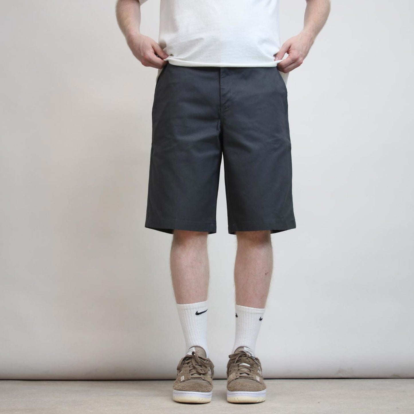 Baggy Dickies shorts W34