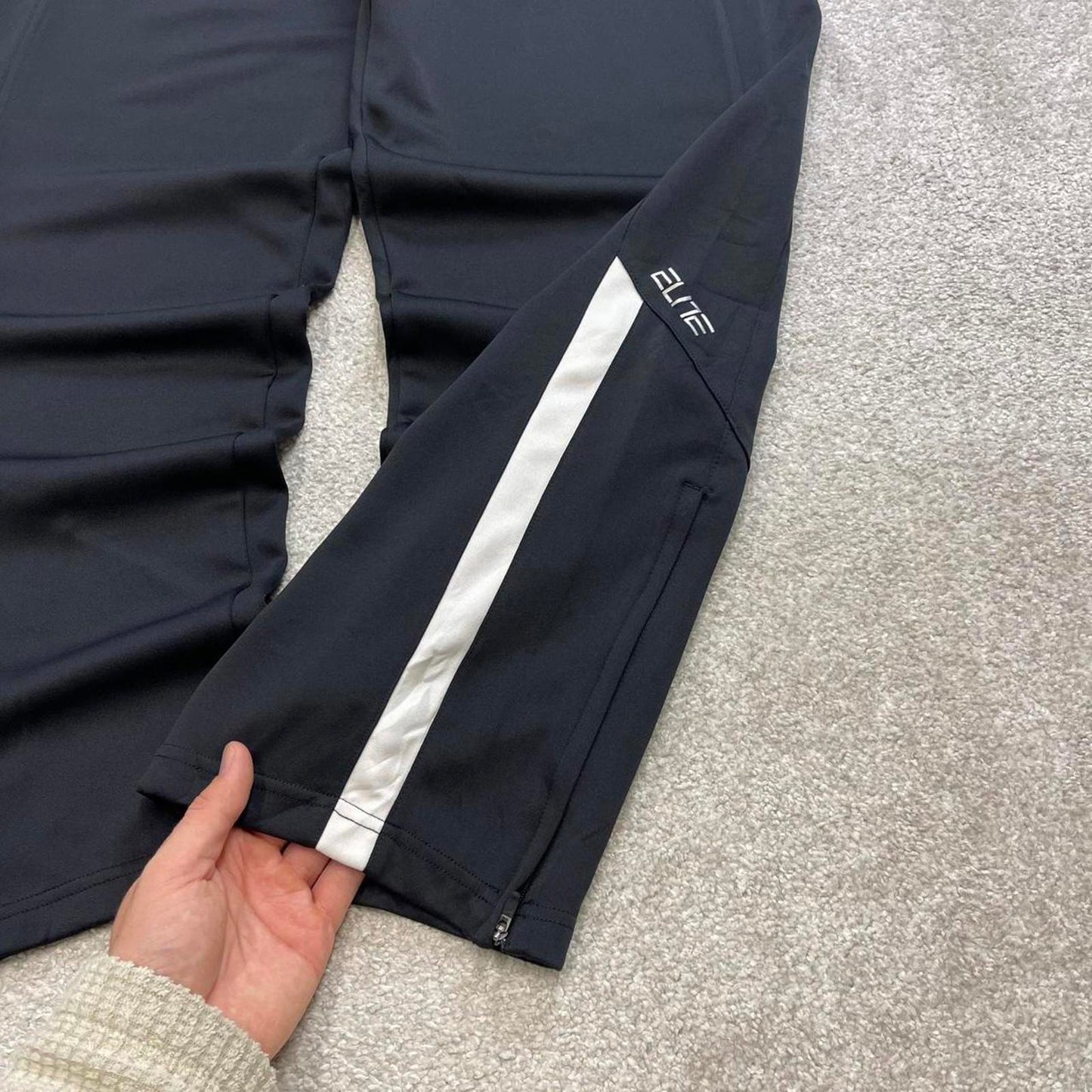 Black baggy Nike trackies Medium y2k style Dri-Fit joggers print Swoosh logo track pants