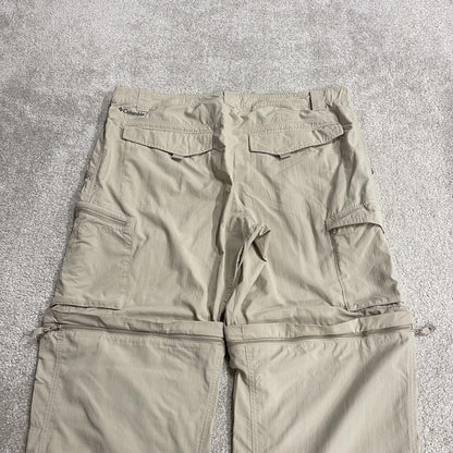 Columbia Omni-Shade technical convertible pants beige Loose floaty summer shorts with zip off legs