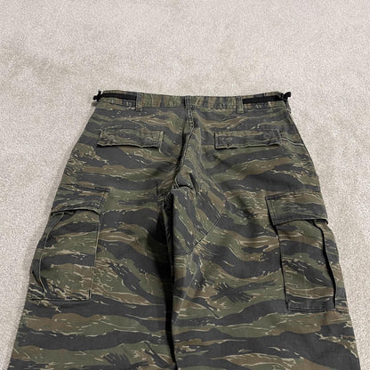 Vintage camo cargo pants y2k utility green Straight fit camouflage combat cargos