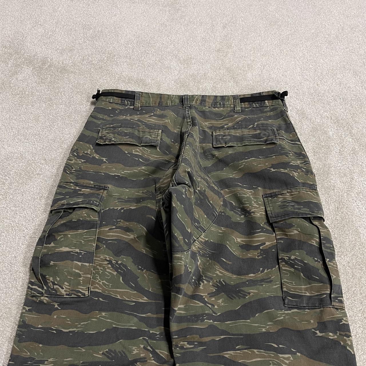 Vintage camo cargo pants y2k utility green Straight fit camouflage combat cargos