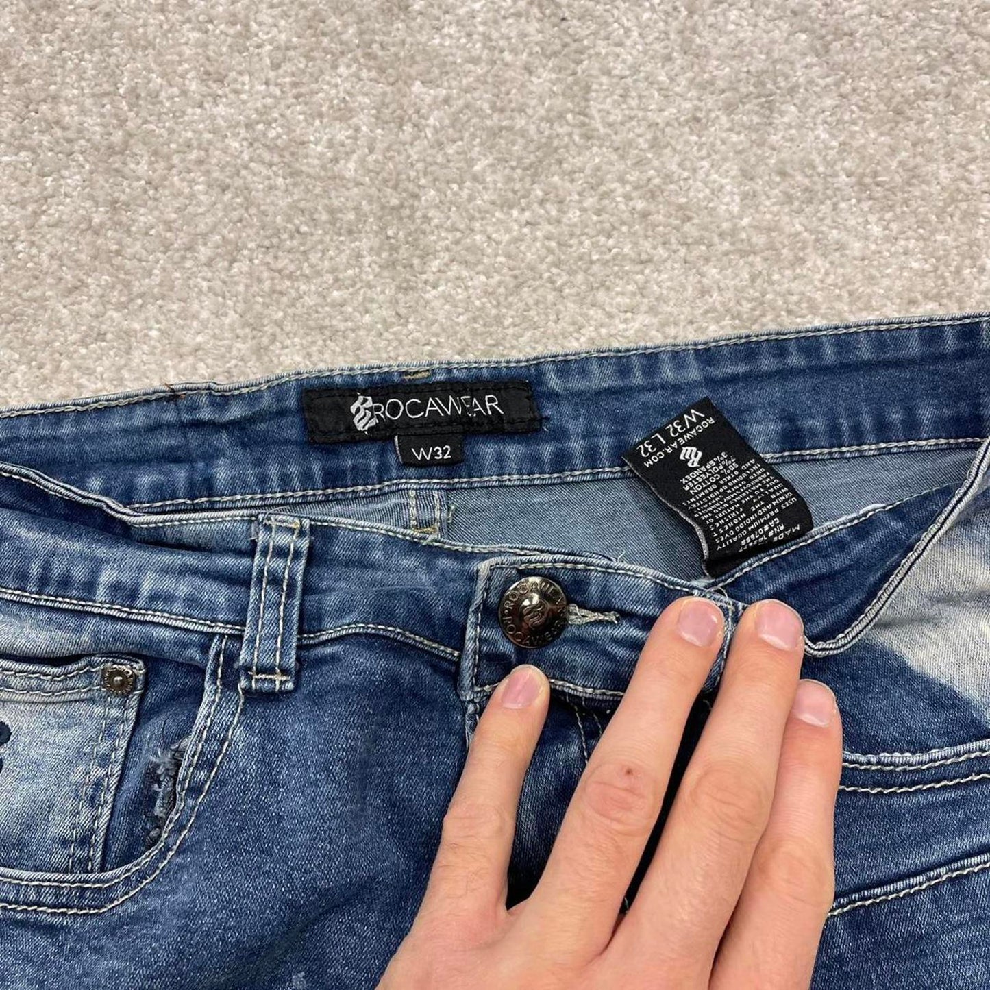 Y2k 00s embroidered Rocawear jeans W32L32 skinny blue denim stitch distressed skate style hip hop