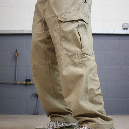 Carhartt cargo skater pants W42 L30 mens tan relaxed 90s style cargos