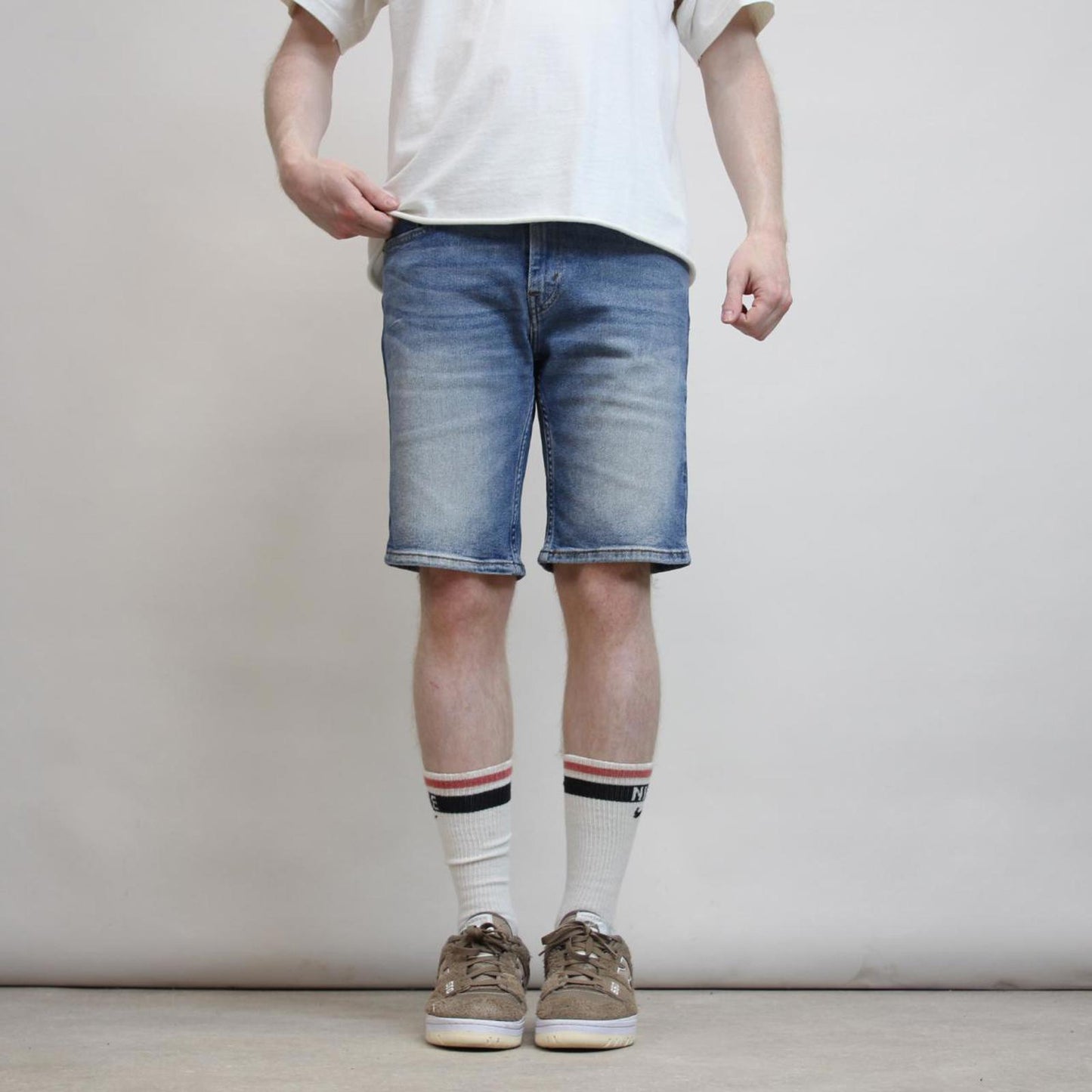 Mens Levi’s denim shorts W30