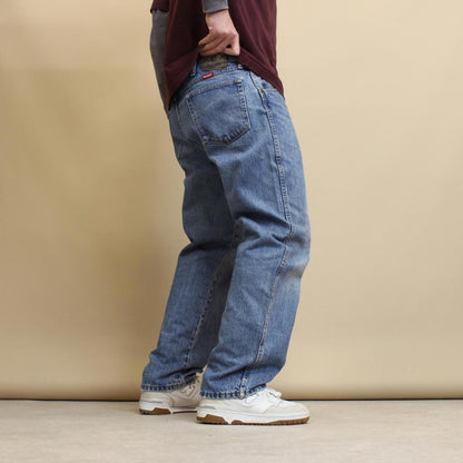 Blue Wrangler jeans W38L30 denim straight leg 90s style jeans