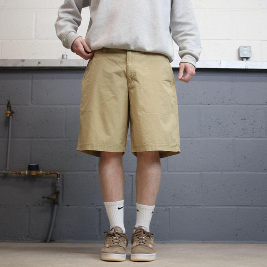Columbia technical hiking shorts khaki Lightweight chino style summer shorts