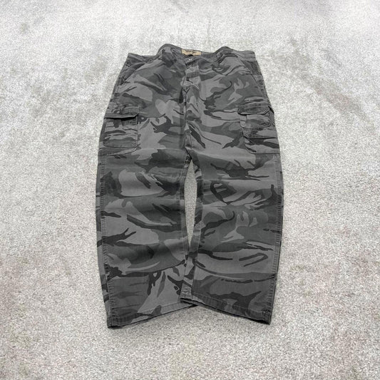 Y2K Wrangler camo cargo pants grey Straight leg camouflage utility trousers