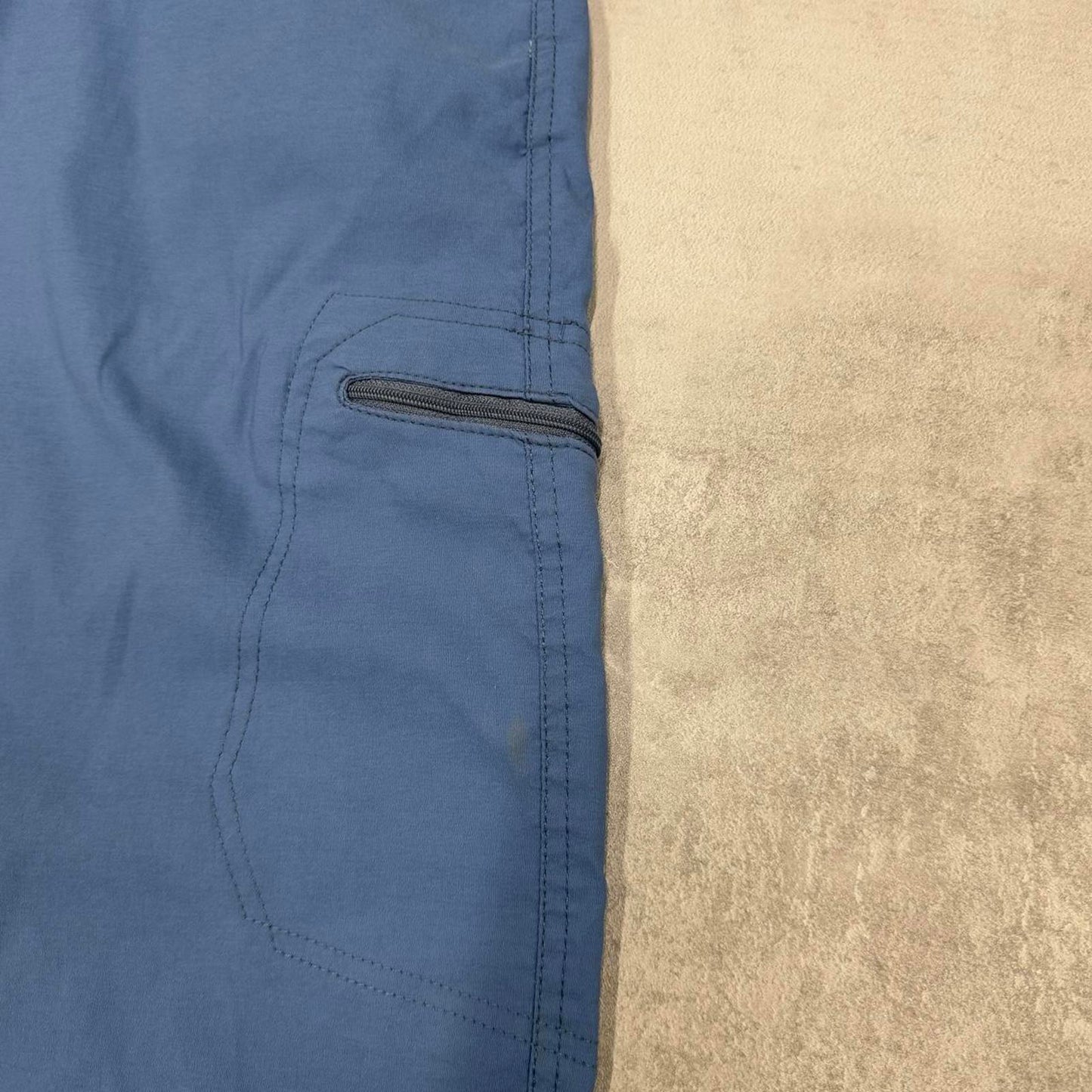 Mens Wrangler shorts W42