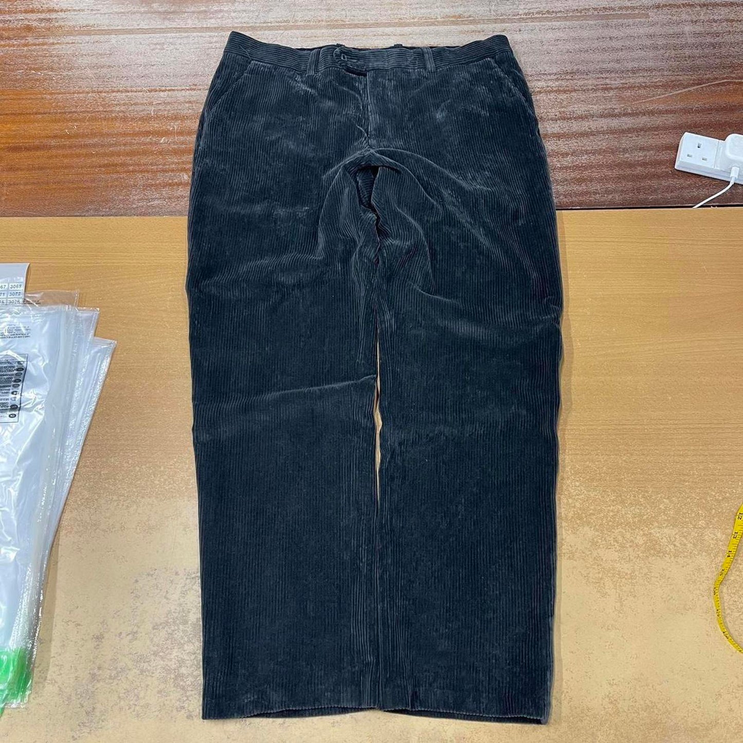 Black Chunky Corduroy Trousers 38x31 loose 90s style cords