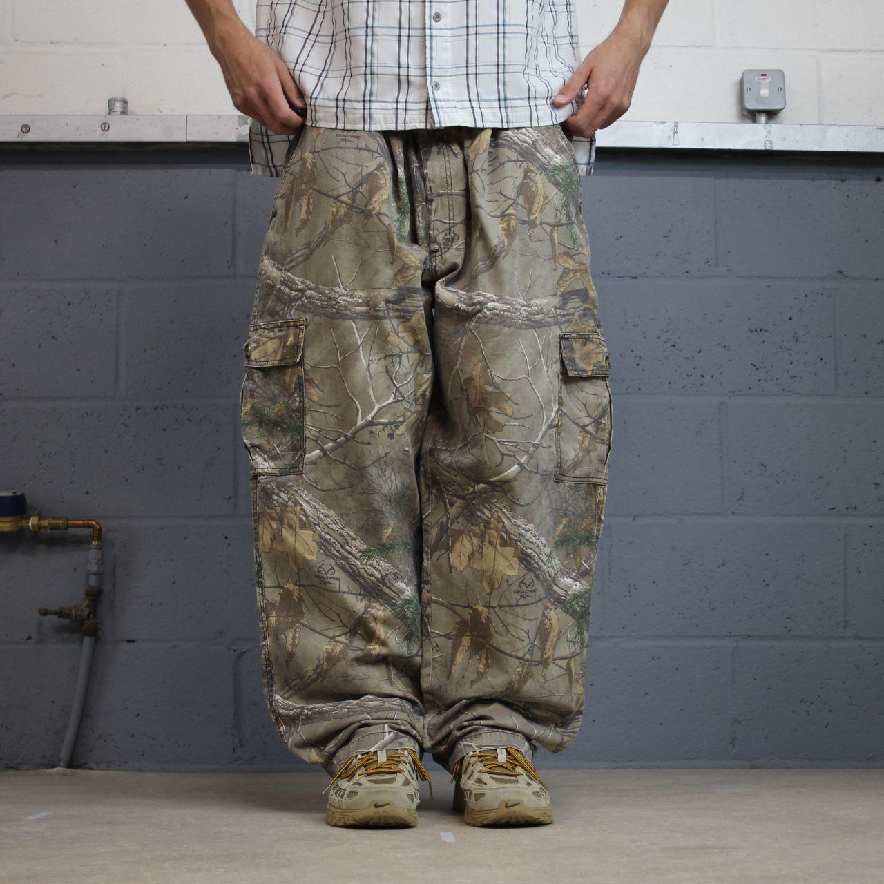 Realtree baggy camo cargo pants wide leg Y2K khaki camouflage outdoors hunting utility trousers