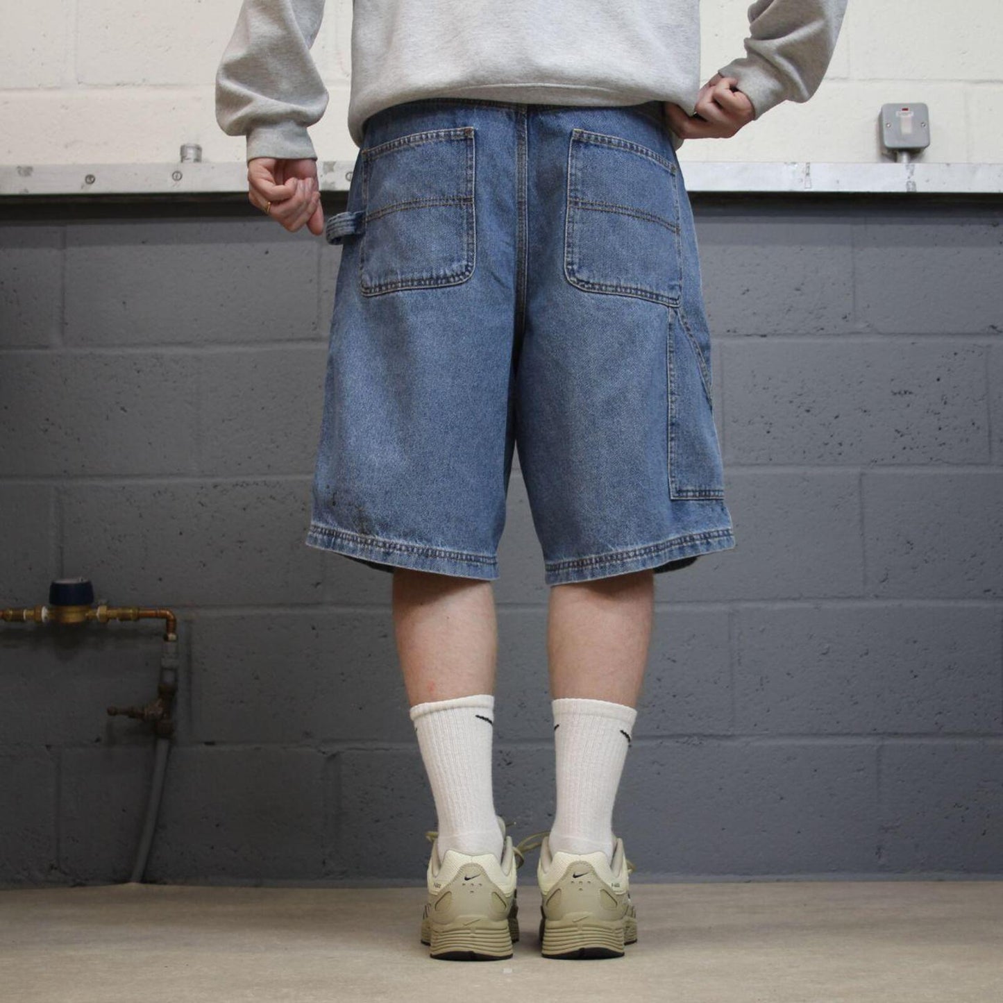Denim carpenter shorts cargo loose blue Workwear style surf festival jorts