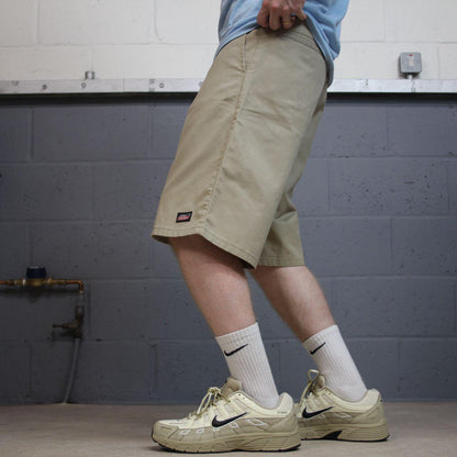 Dickies carpenter chino shorts long leg khaki Chino style skater shorts loose leg festival