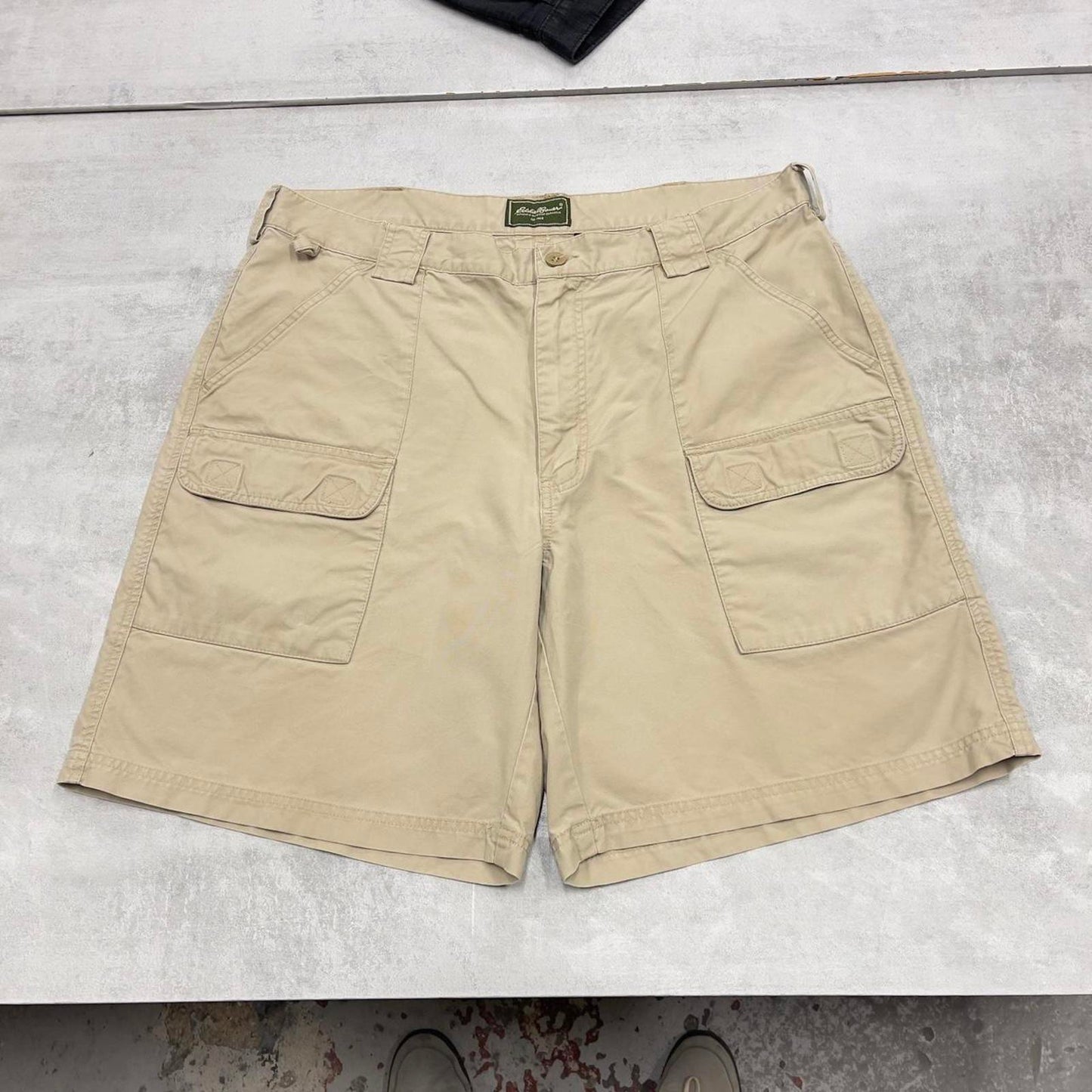 Beige Eddie Bauer cargo shorts W38