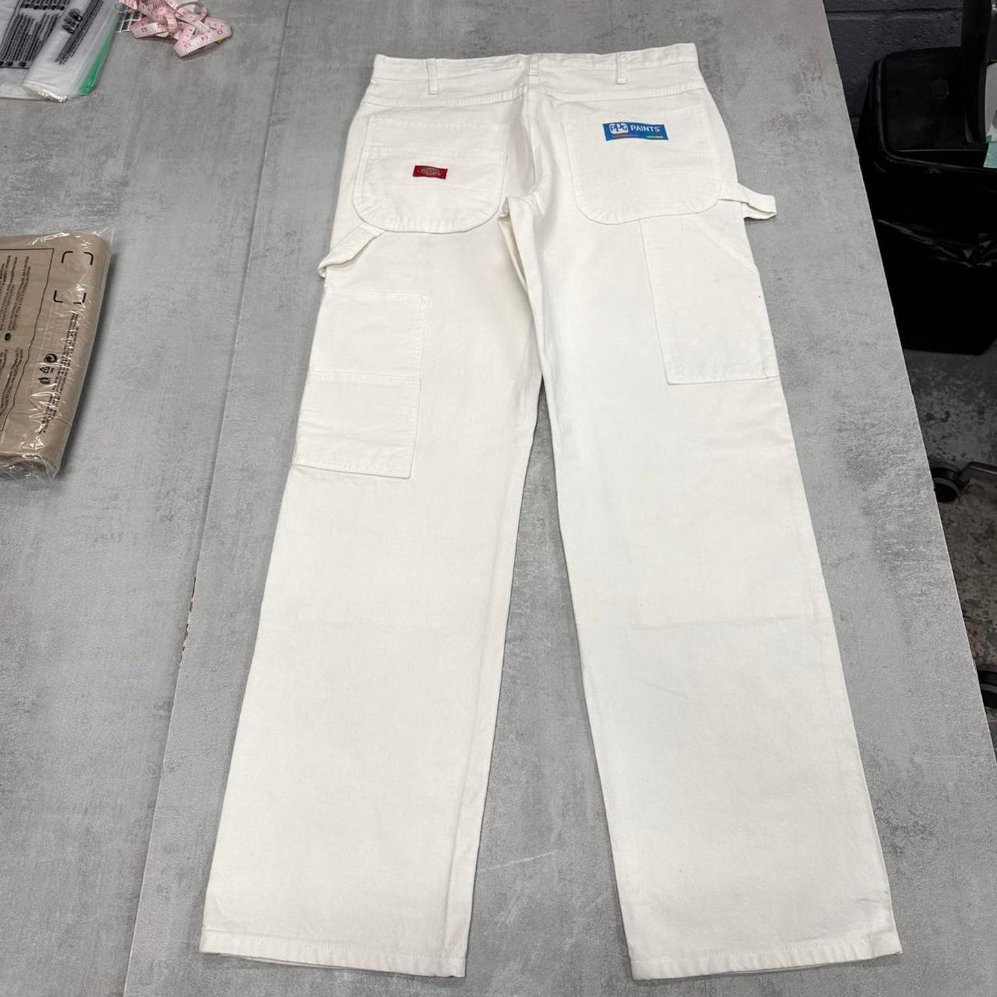 White Dickies double knee carpenter jeans W32L32 loose canvas painters workwear pants