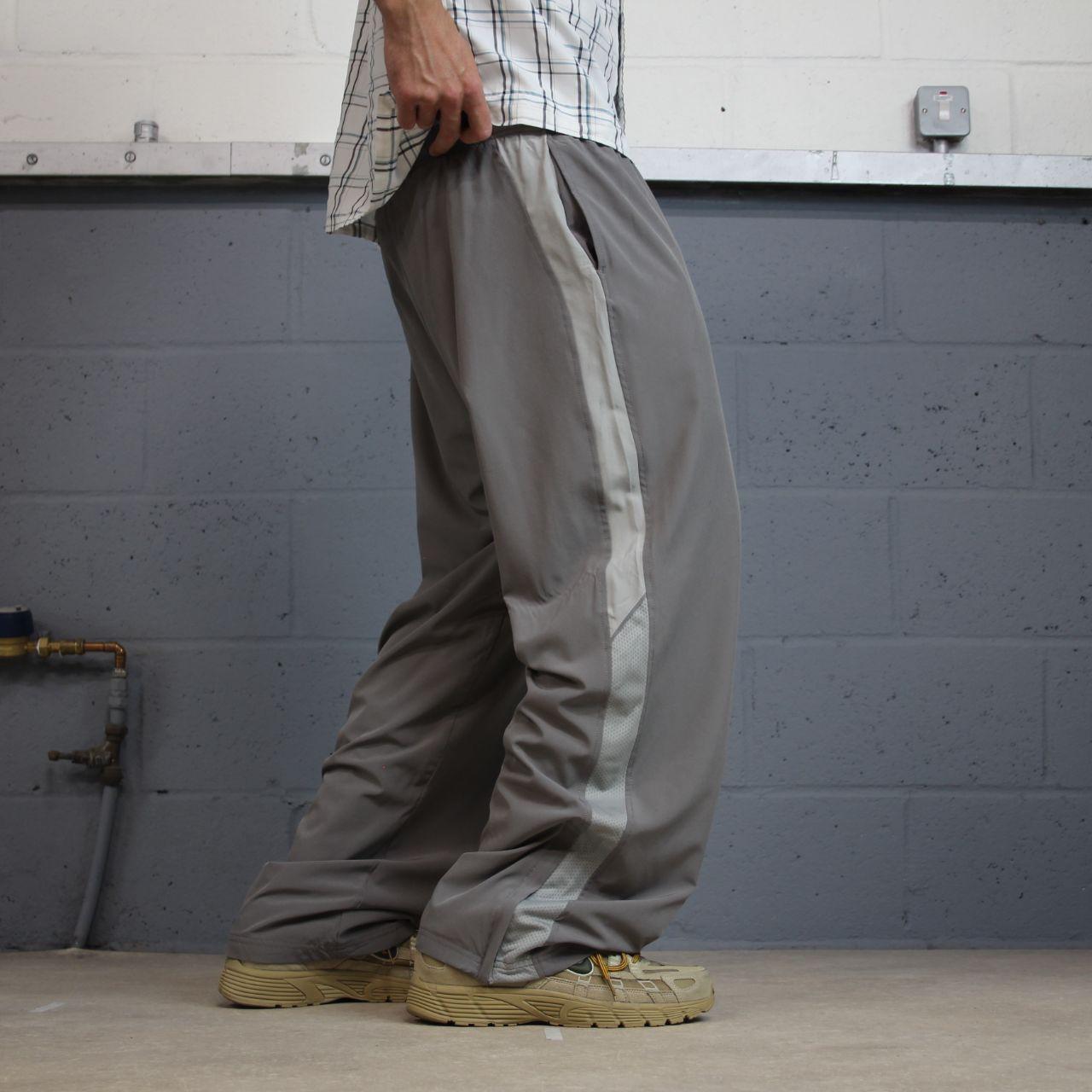Baggy Y2K Reebok tracksuit bottoms grey XL Loose leg lined casual 2000s style track pants