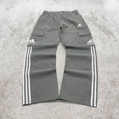 Grey Adidas tracksuit bottoms Medium y2k style sportswear cargo track pants