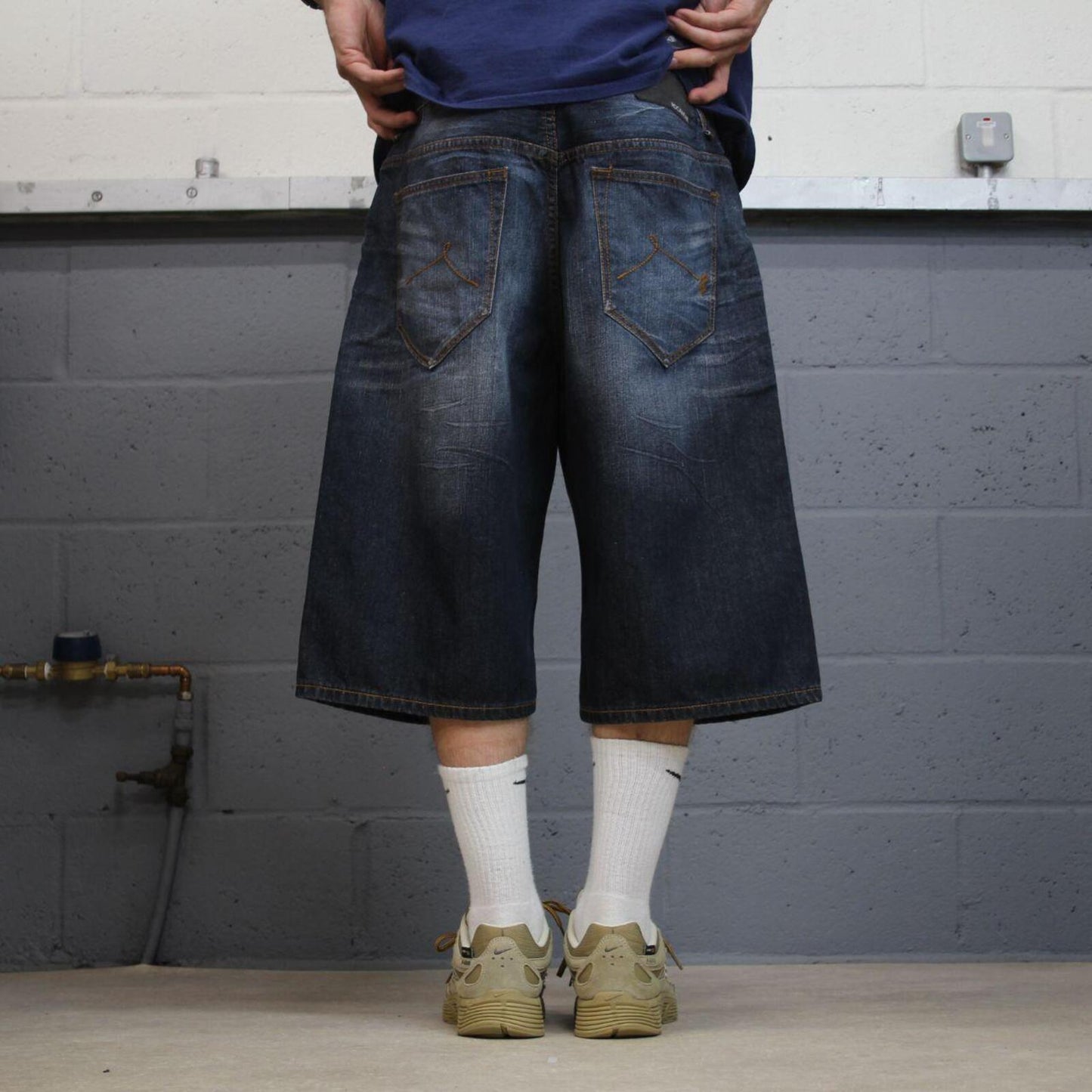 Rocawear baggy Y2K embroidered shorts blue Long leg skater style brand surf jorts