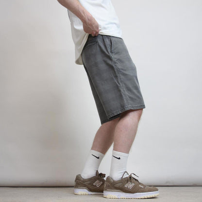 Baggy Wrangler carpenter shorts W34