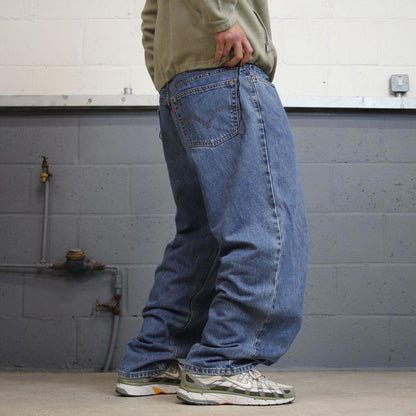 Baggy Levis 560 jeans y2k 90s style W40L30 red tab logo 5 pocket denim pants skater comfort fit