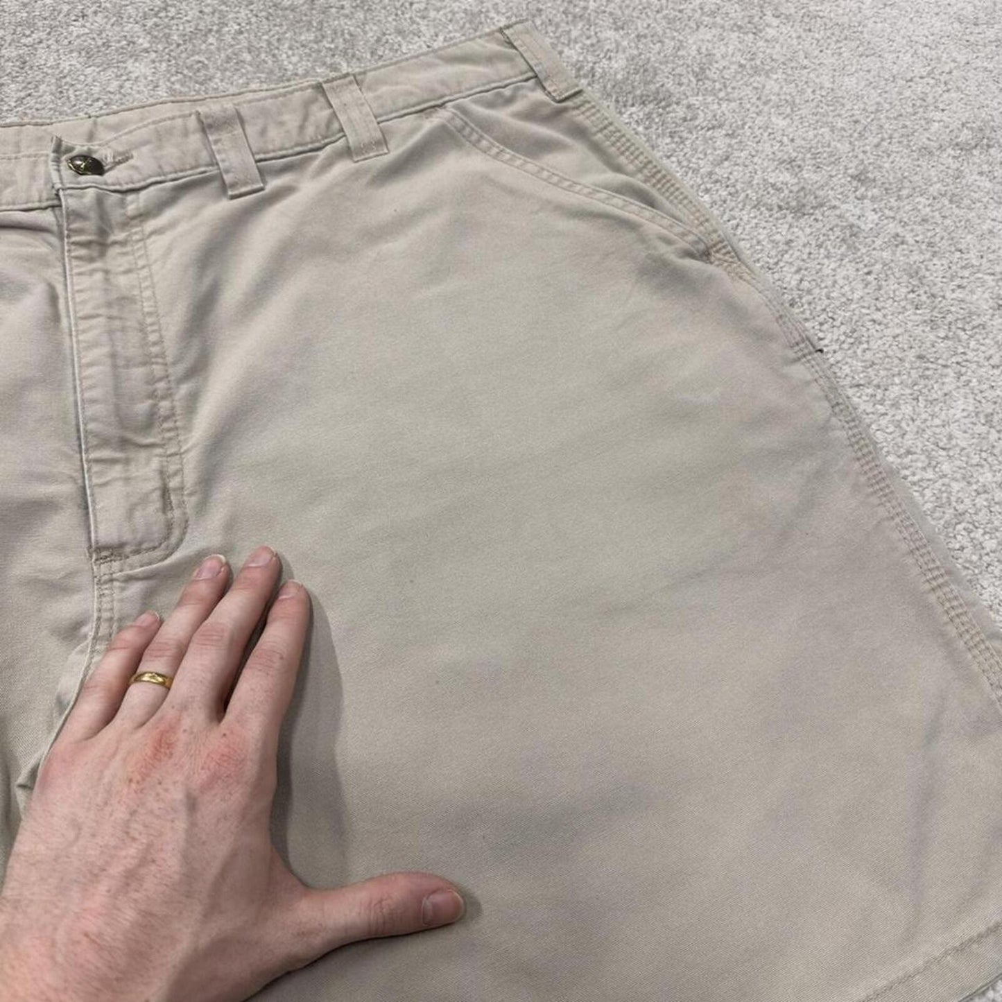 Vintage Carhartt carpenter shorts beige Loose cargo skater style relaxed workwear