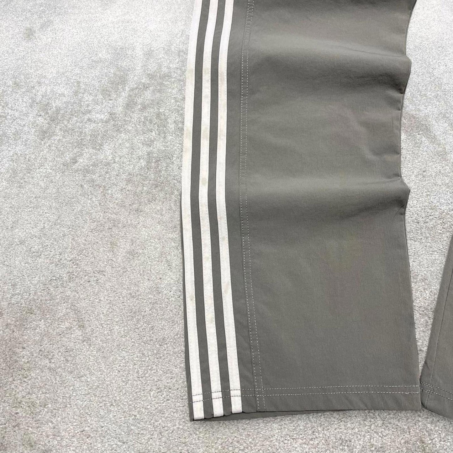 Grey Adidas tracksuit bottoms Medium y2k style sportswear cargo track pants