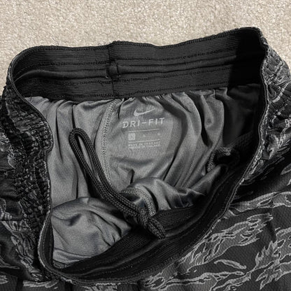 Nike sports shorts y2k loose black grey Patterned camo floaty summer gym shorts