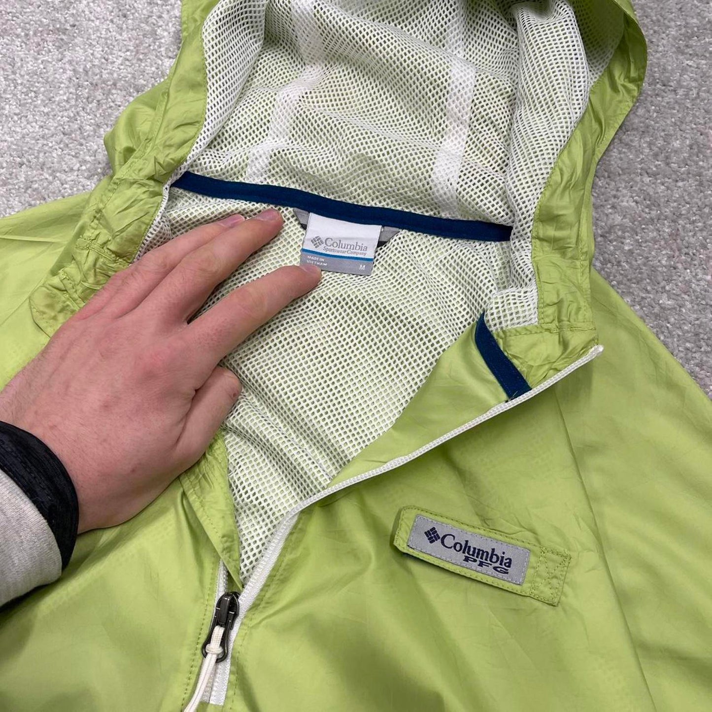 Y2K Columbia PFG technical windbreaker jacket green blue Lightweight packable hooded coat adjustable