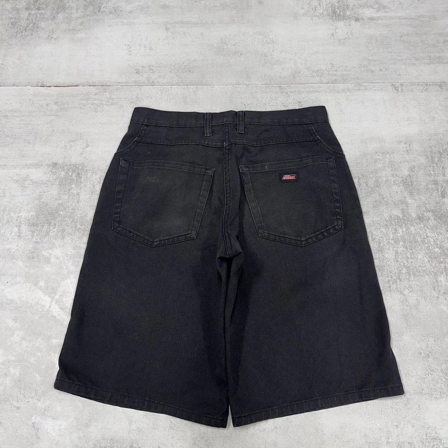 Black Dickies shorts W30