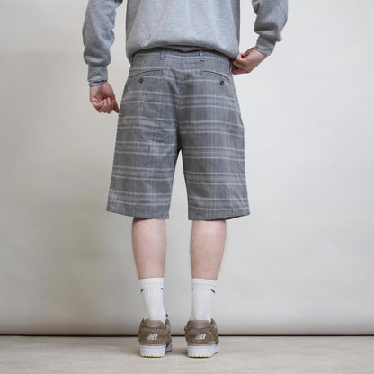 Grey checkered Levi's shorts W34